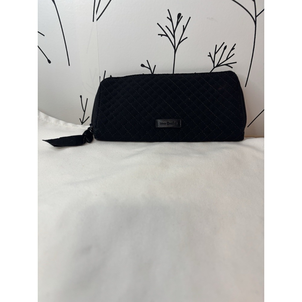 Vera Bradley Classic Black Diamond Pattern Zip-Around RFID Blocking Wallet